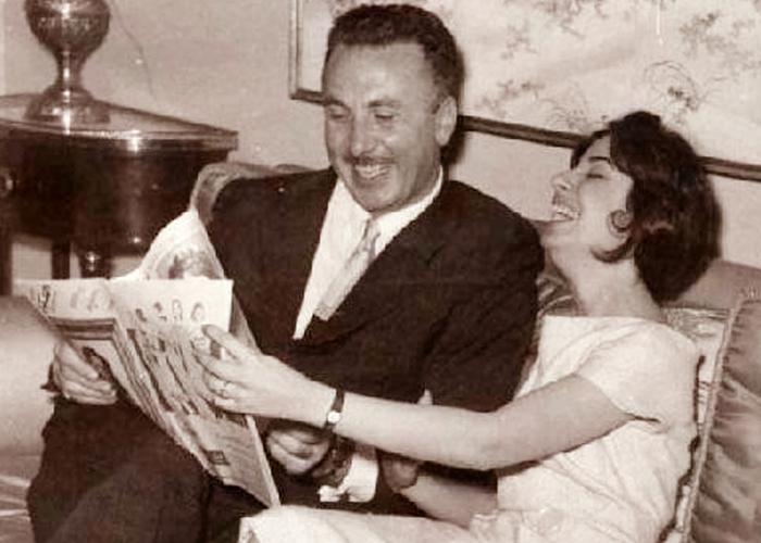 نزار قباني أسود أبيض مجلة الجديد